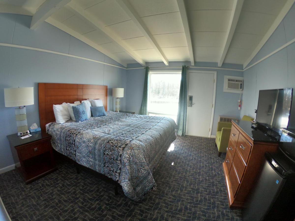 Copper Lantern Motor Lodge West Brookfield エクステリア 写真
