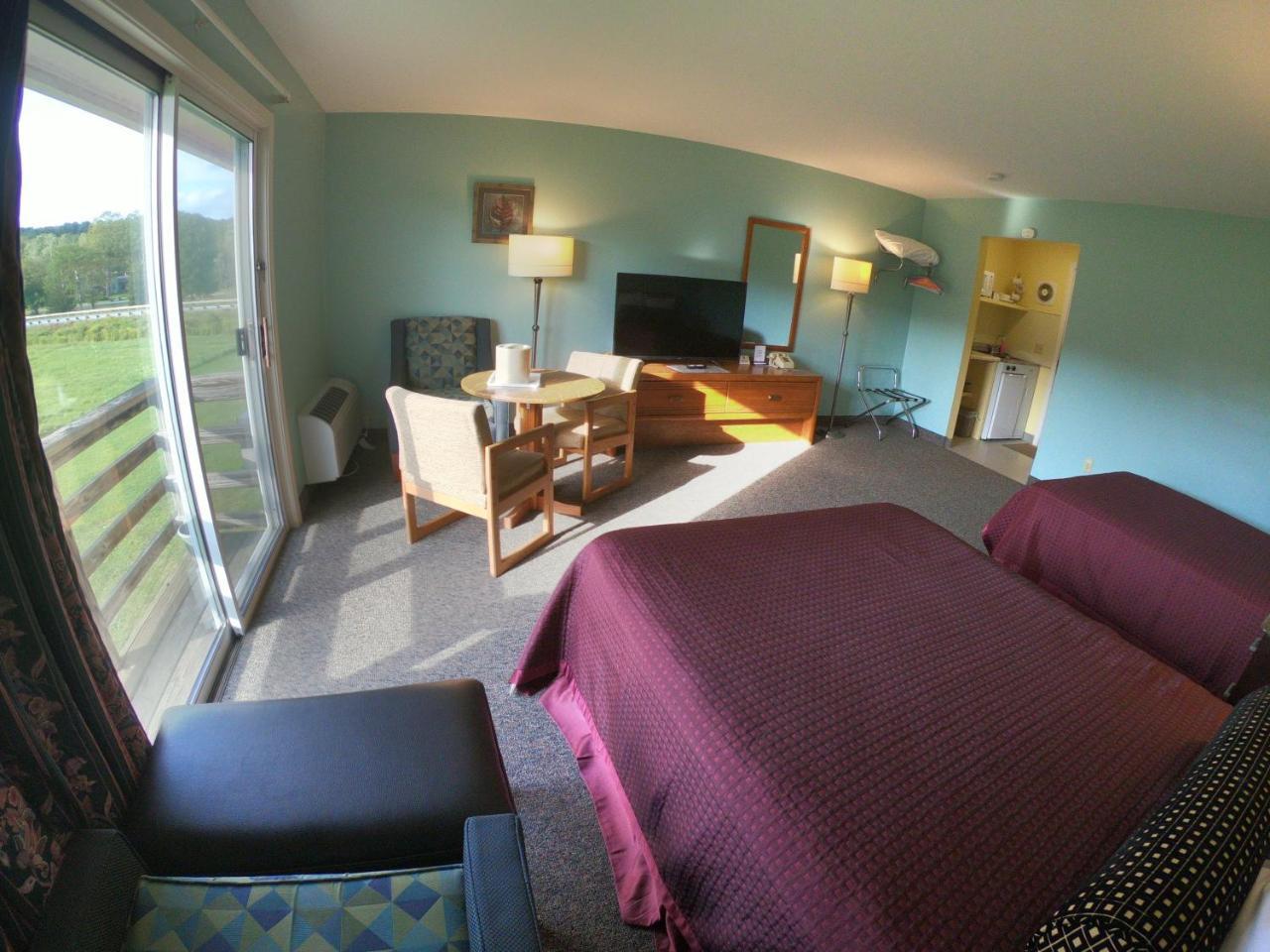 Copper Lantern Motor Lodge West Brookfield エクステリア 写真