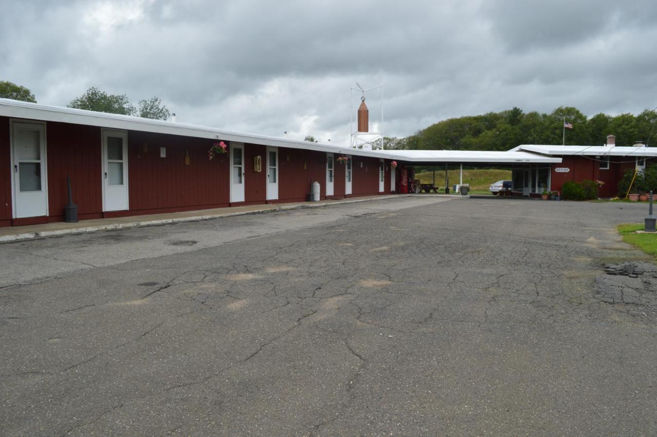 Copper Lantern Motor Lodge West Brookfield エクステリア 写真