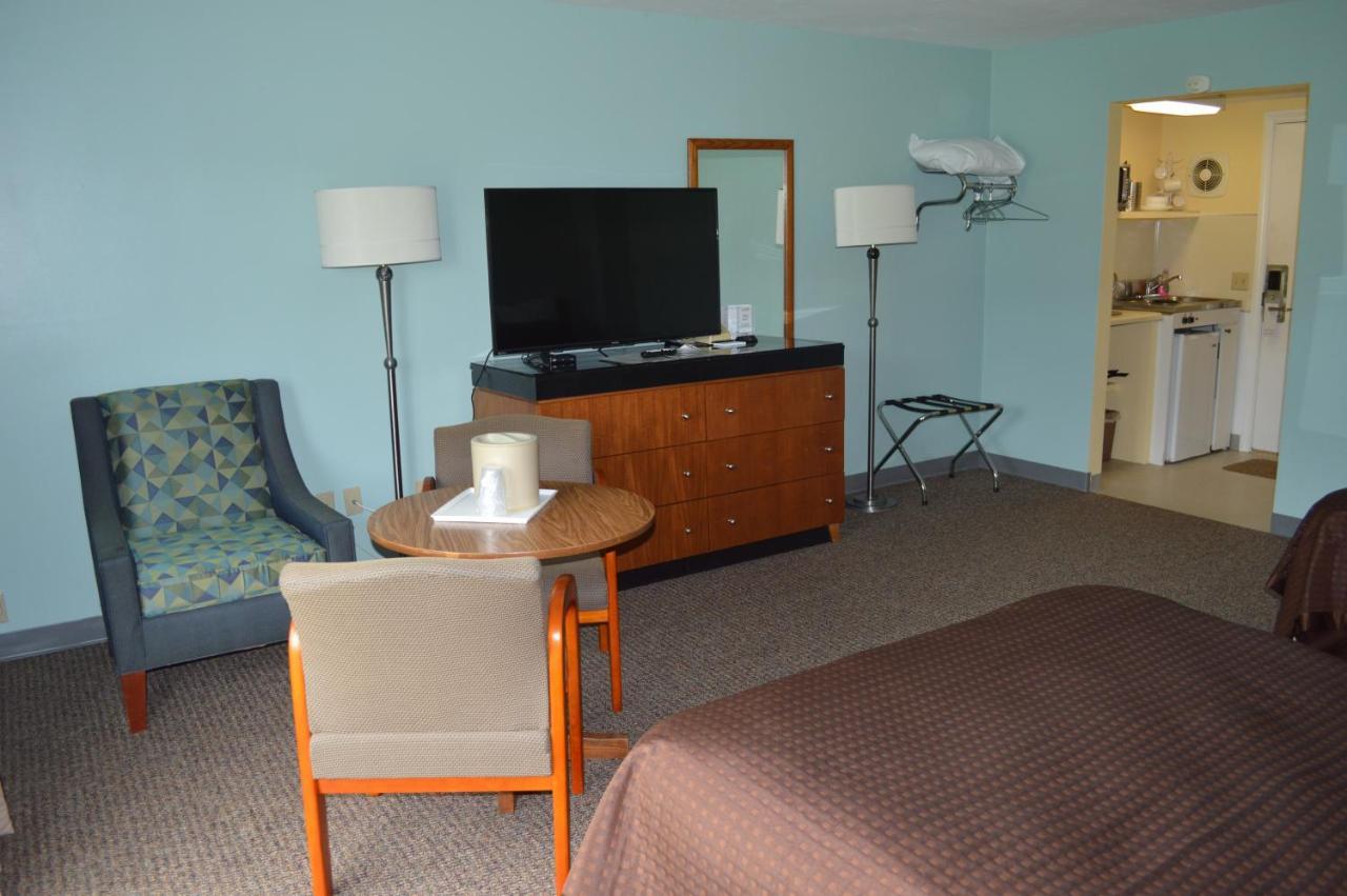 Copper Lantern Motor Lodge West Brookfield エクステリア 写真